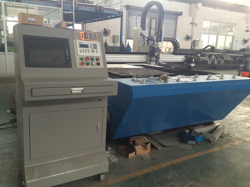 Profesjonalna maszyna do cięcia laserowego rur z włókna laserowego