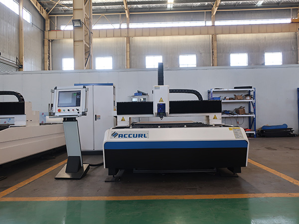 Dobra sprzedaż CNC Maszyna do cięcia laserowego Raycus 1000W