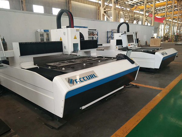 maszyna do cięcia laserem metalowym z włókna cnc raycus IPG 750w 1000 w 1500 w 2000 w